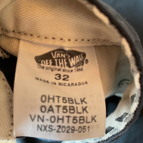 2 pairs of Vans Shorts! - Picture 3 of 13